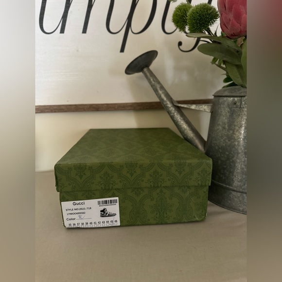 Authentic Gucci basket, high black white sneakers (Men’s) - Picture 7 of 10